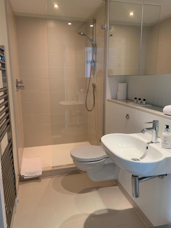 Quartermile 1 Bedroom Apartment - With Free Parking Included Эдинбург Экстерьер фото